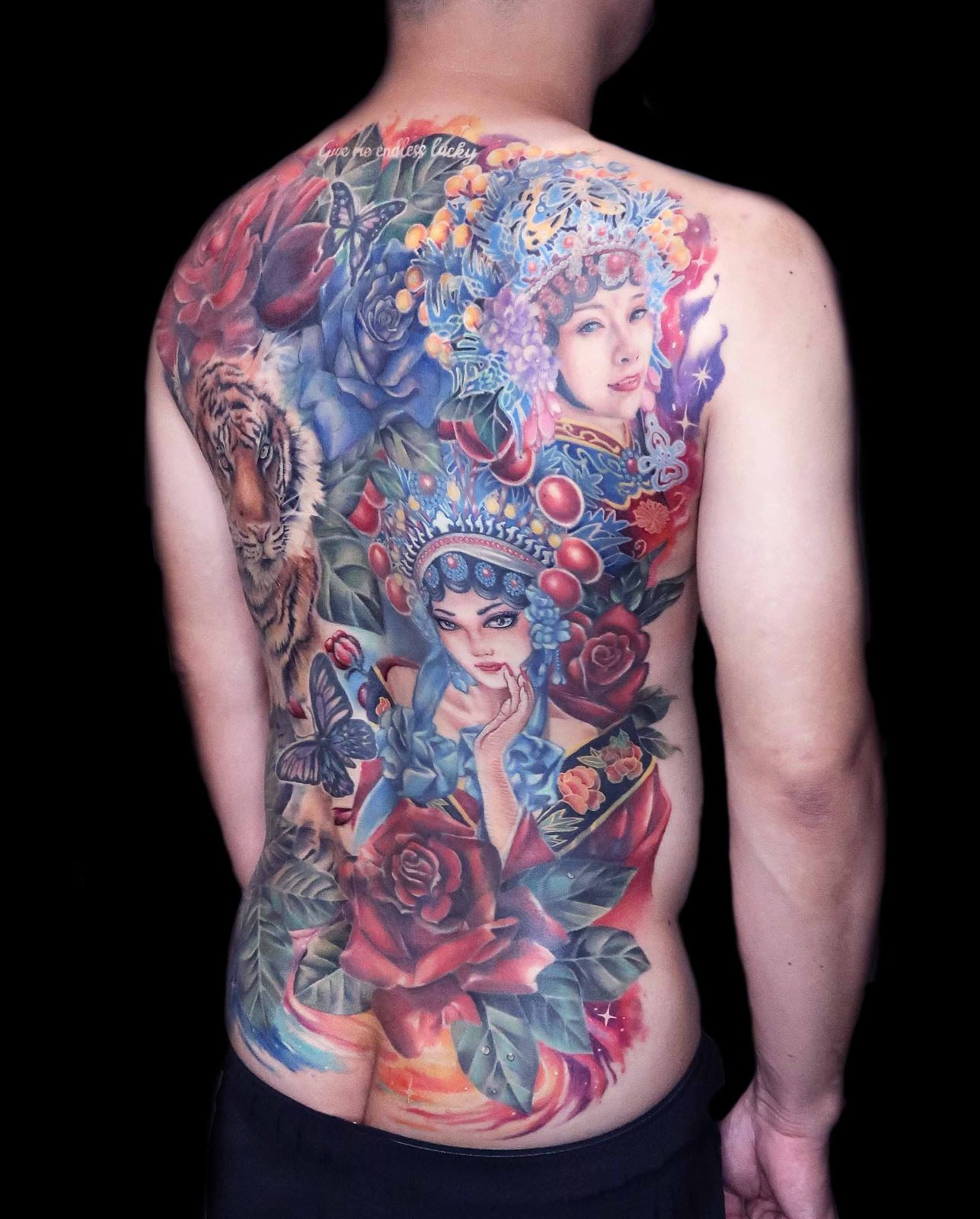 強強 台中女刺青師 寫實 / 背 / 彩色 刺青作品 RedSnake Tattoo
