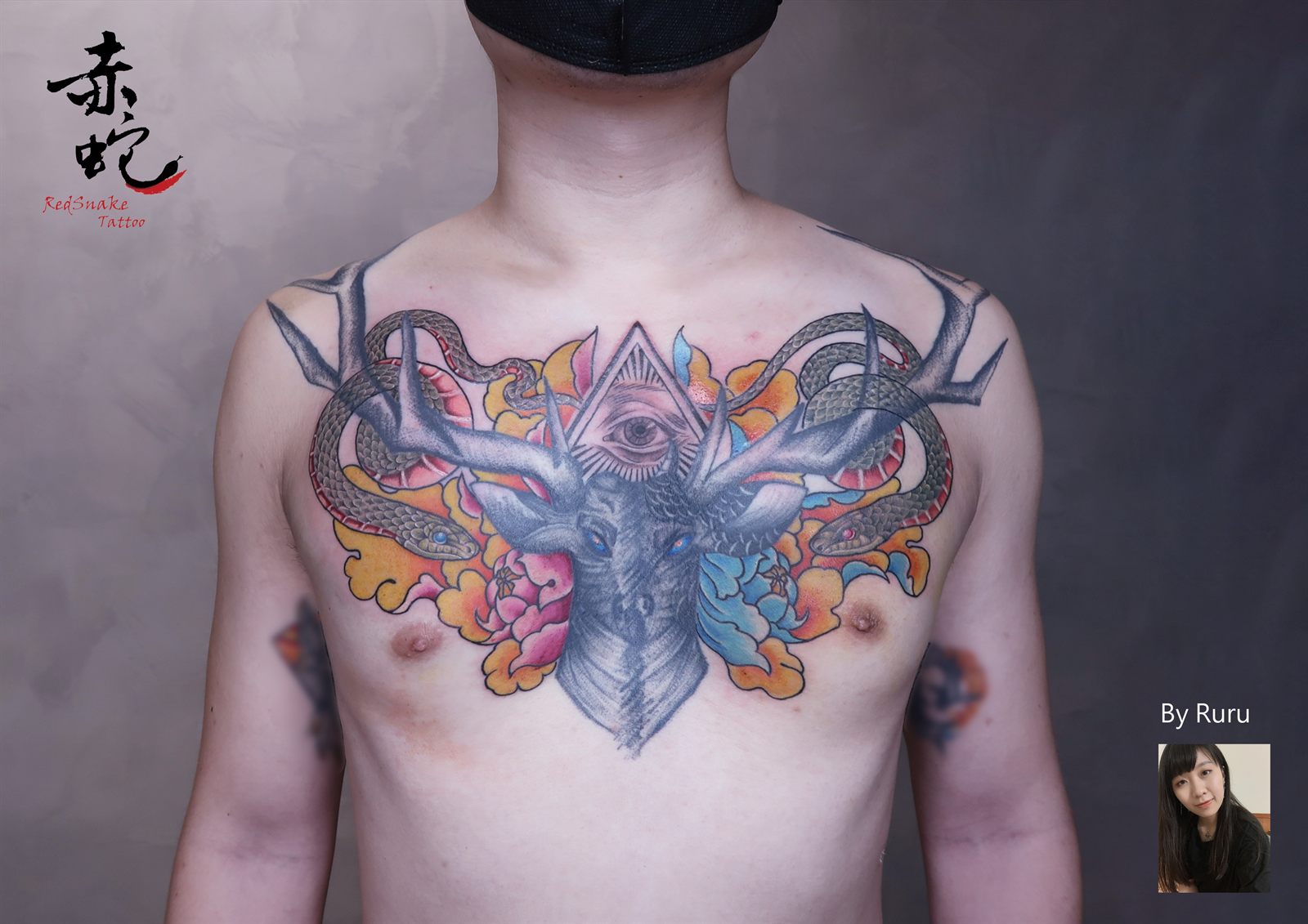 RURU 台中女刺青師 美式 / 胸部 刺青作品 RedSnake Tattoo